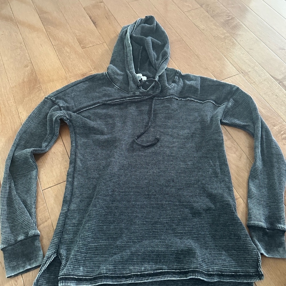 Grey waffle hooded shirt